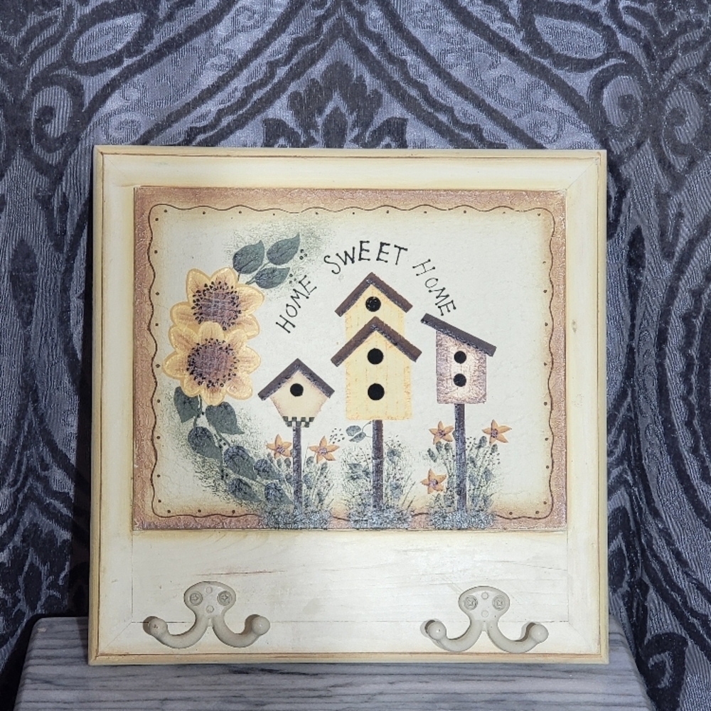 Home Sweet Home Wall Art with Hooks